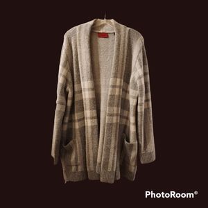 RED BRAND LIGHT GRAY AND WHITE EXCELLENT CONDITION